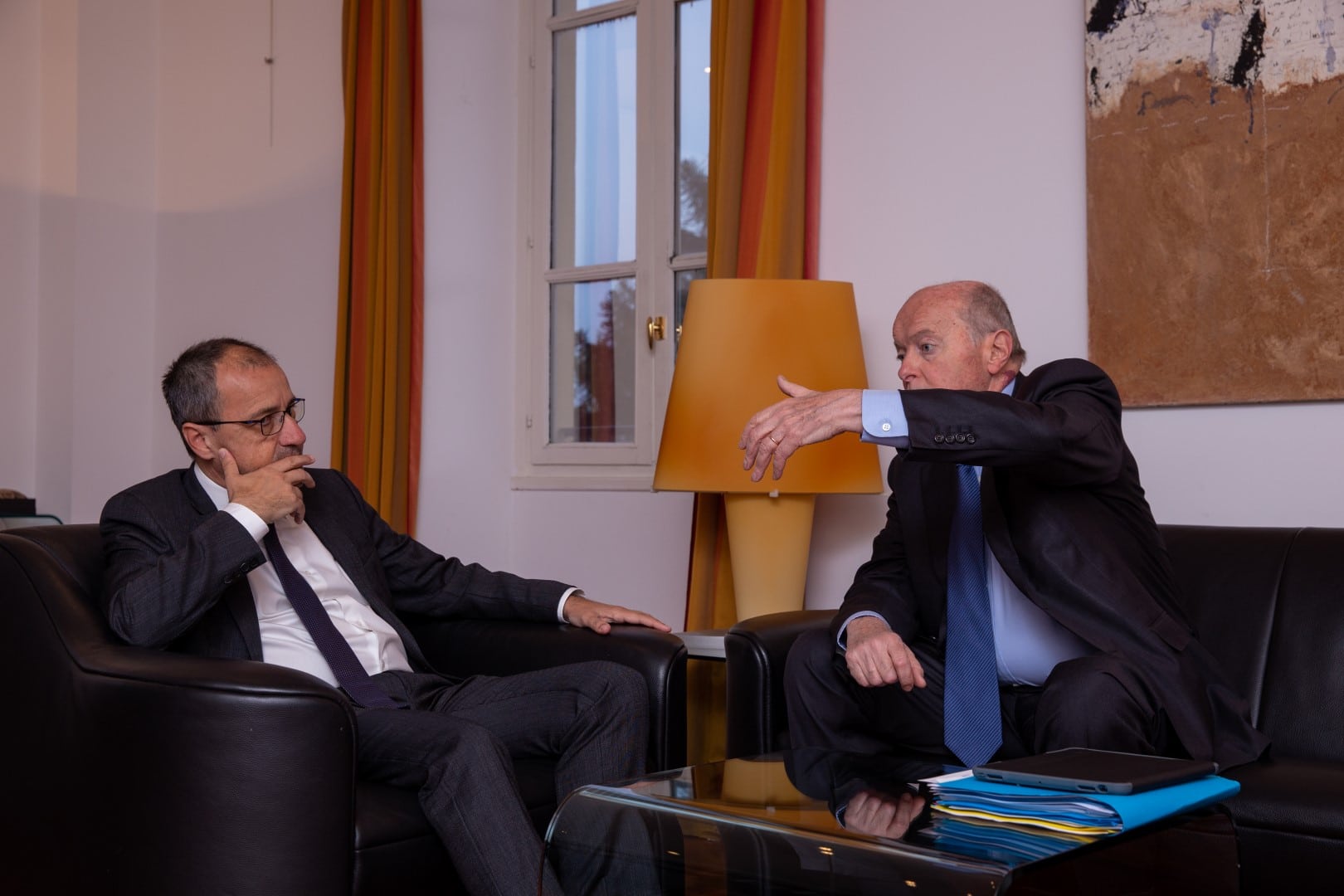 Photographe Journaliste reporter Jaques Toubon Jean Guy Talamoni Photographe Journaliste reporter Jaques Toubon Jean Guy Talamoni